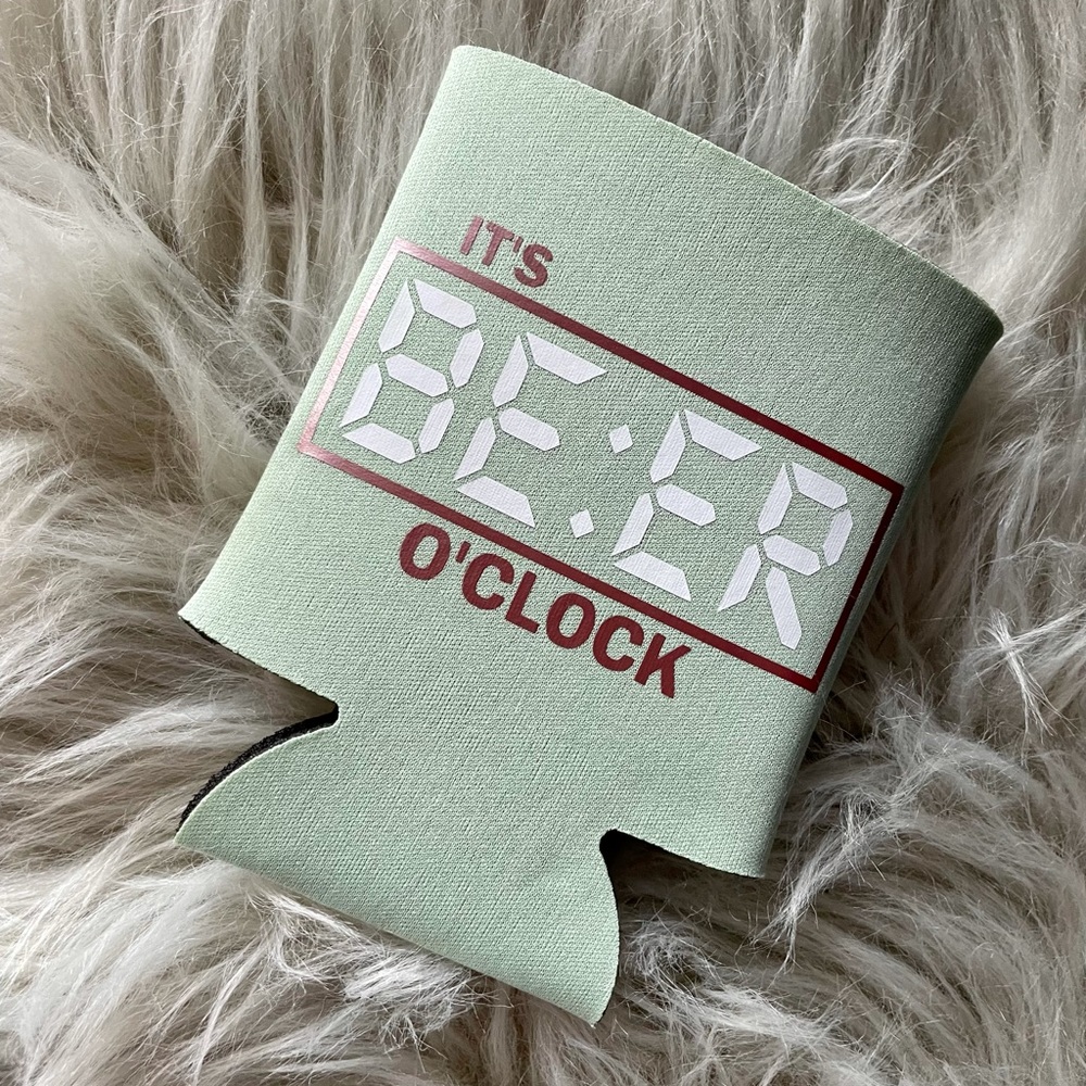 Beer O’clock can coozie